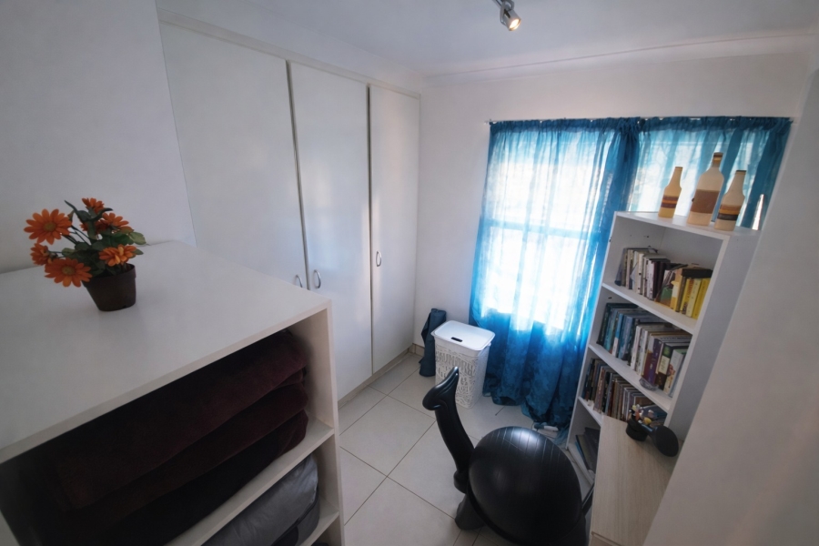 2 Bedroom Property for Sale in Safari Gardens North West